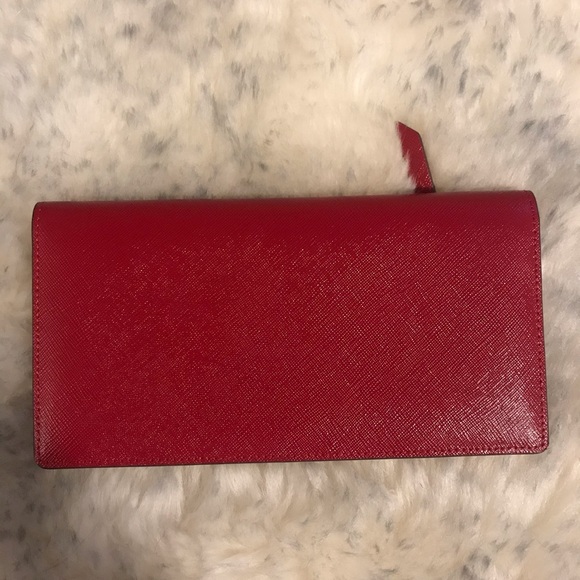 Red wallet - Picture 1 of 5